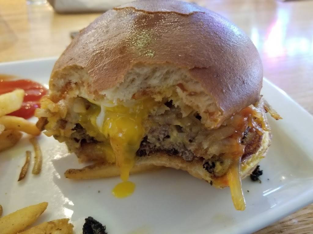 Applebees Grill + Bar | restaurant | 1216 Auto Park Way, Escondido, CA 92029, USA | 7607436612 OR +1 760-743-6612