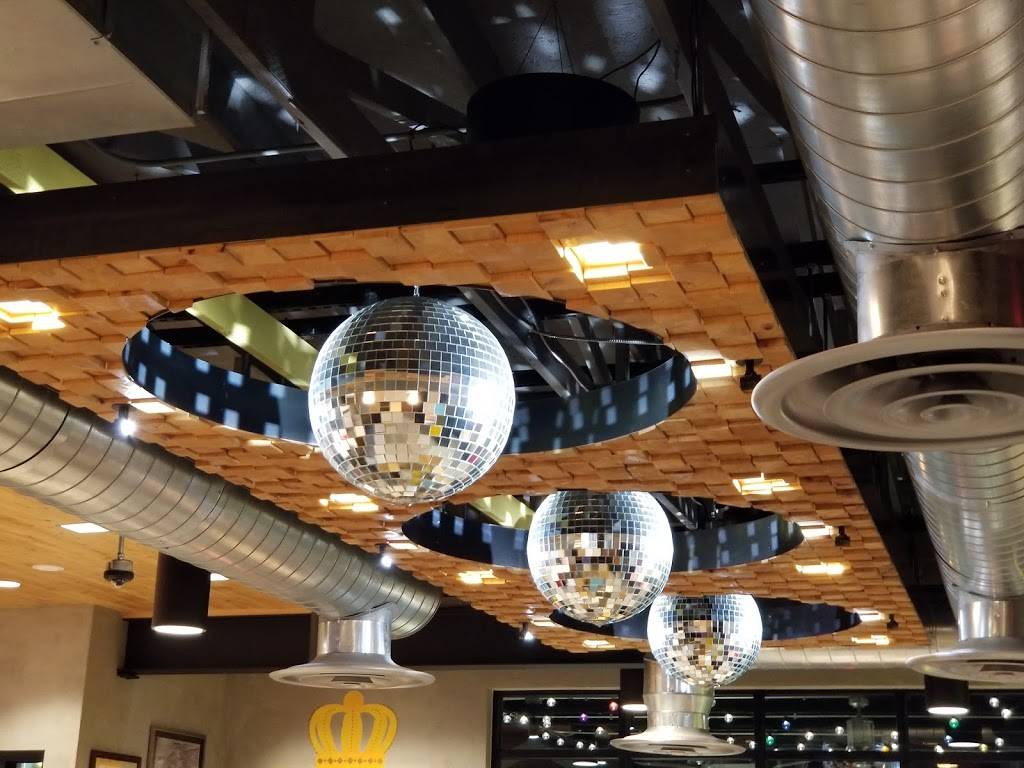 Raising Canes Chicken Fingers | restaurant | 4640 W 121st Ave, Broomfield, CO 80020, USA | 3034666382 OR +1 303-466-6382