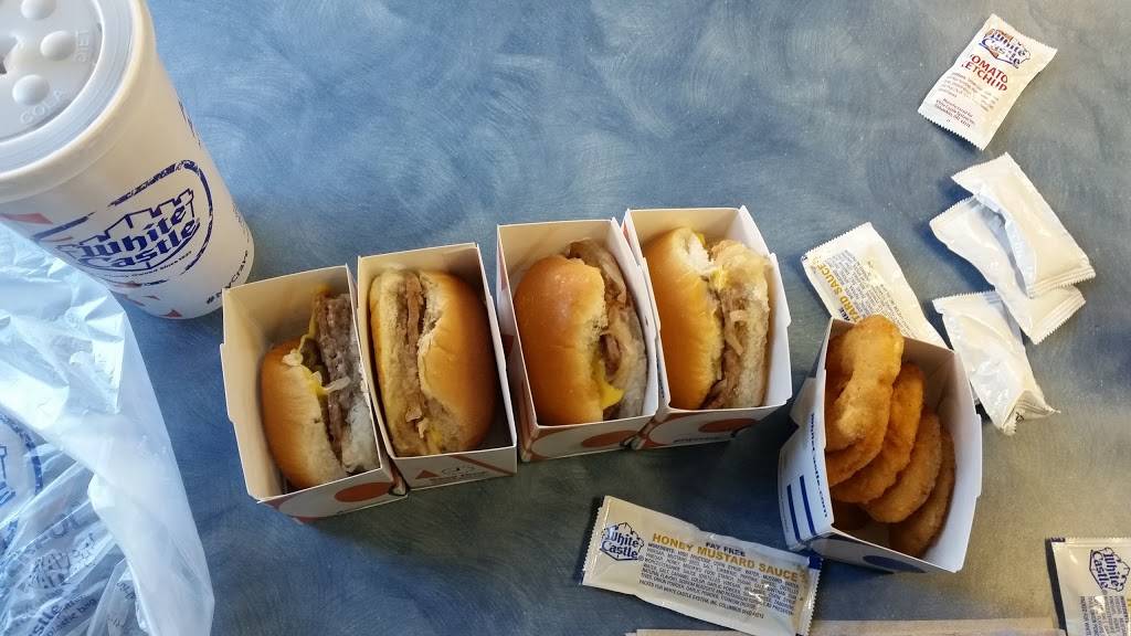 White Castle | restaurant | 17528 Hillside Avenue, Jamaica, NY 11432, USA | 7186576470 OR +1 718-657-6470