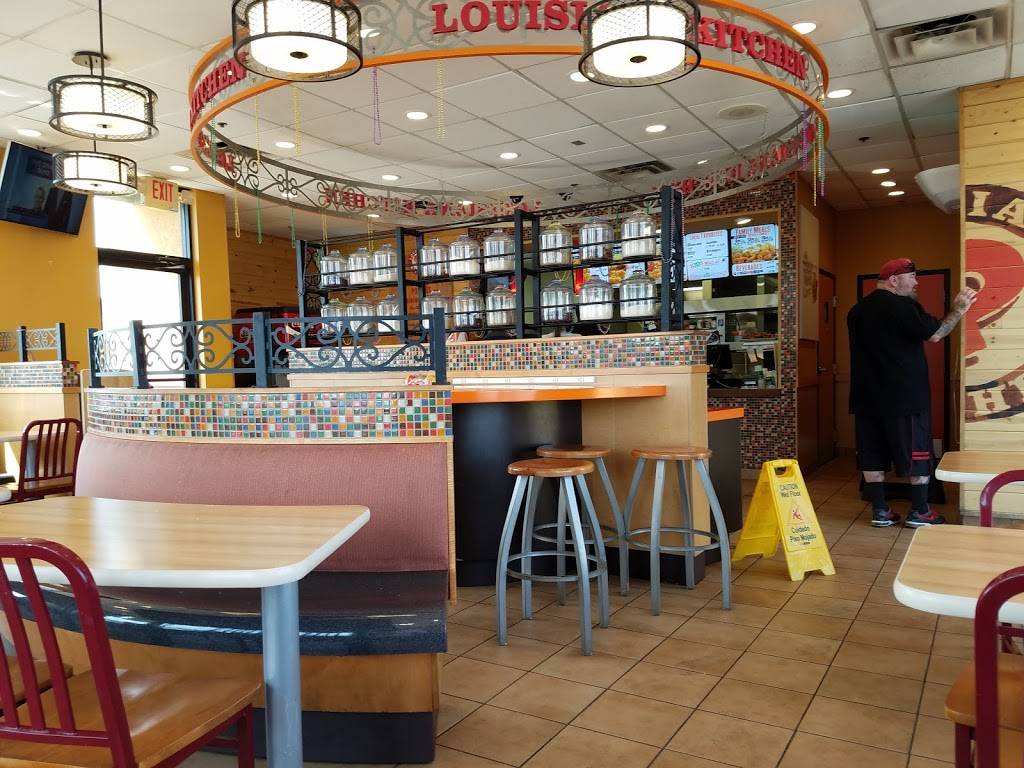 Popeyes Louisiana Kitchen | restaurant | 6540 W Thomas Rd, Phoenix, AZ 85033, USA | 6238455939 OR +1 623-845-5939