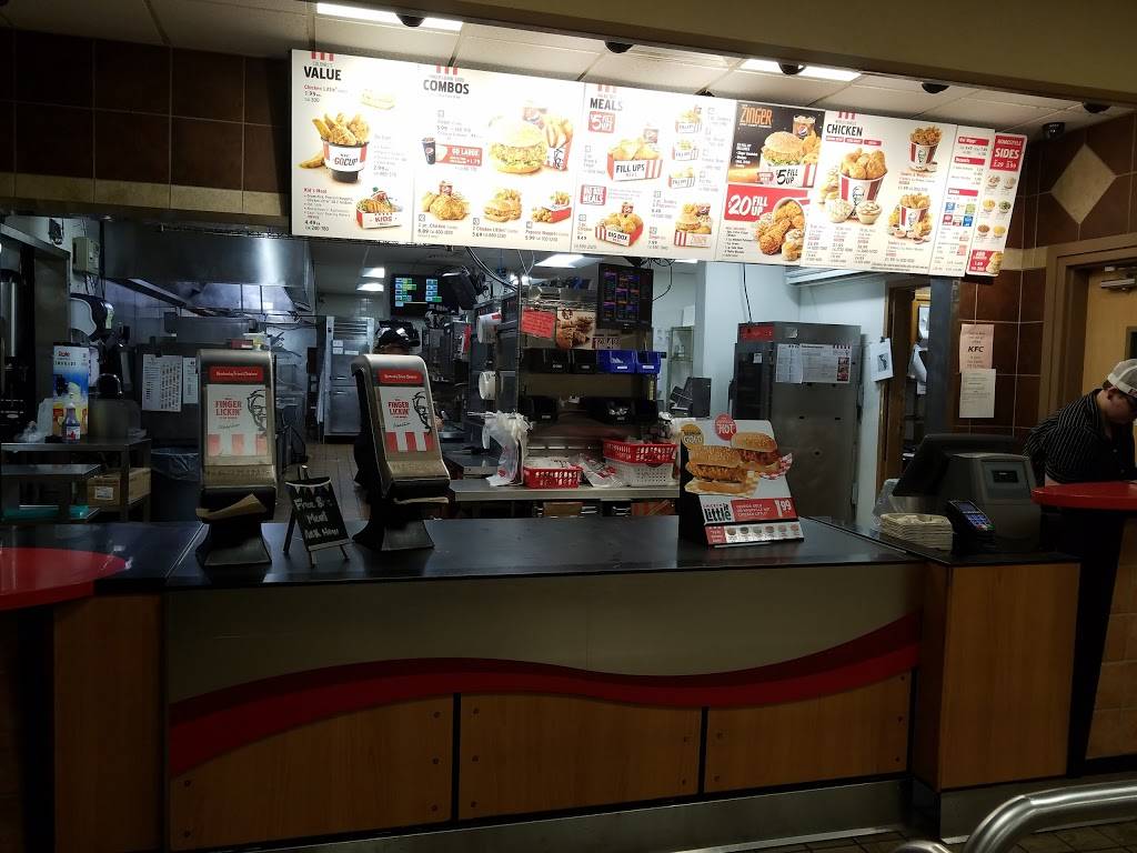 KFC | restaurant | 20 Cape Rd, Taunton, MA 02780, USA | 5088222006 OR +1 508-822-2006