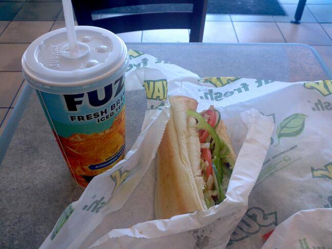 Subway Restaurants | restaurant | 4835 Calhoun Rd Suite D, Houston, TX 77004, USA | 2818886311 OR +1 281-888-6311