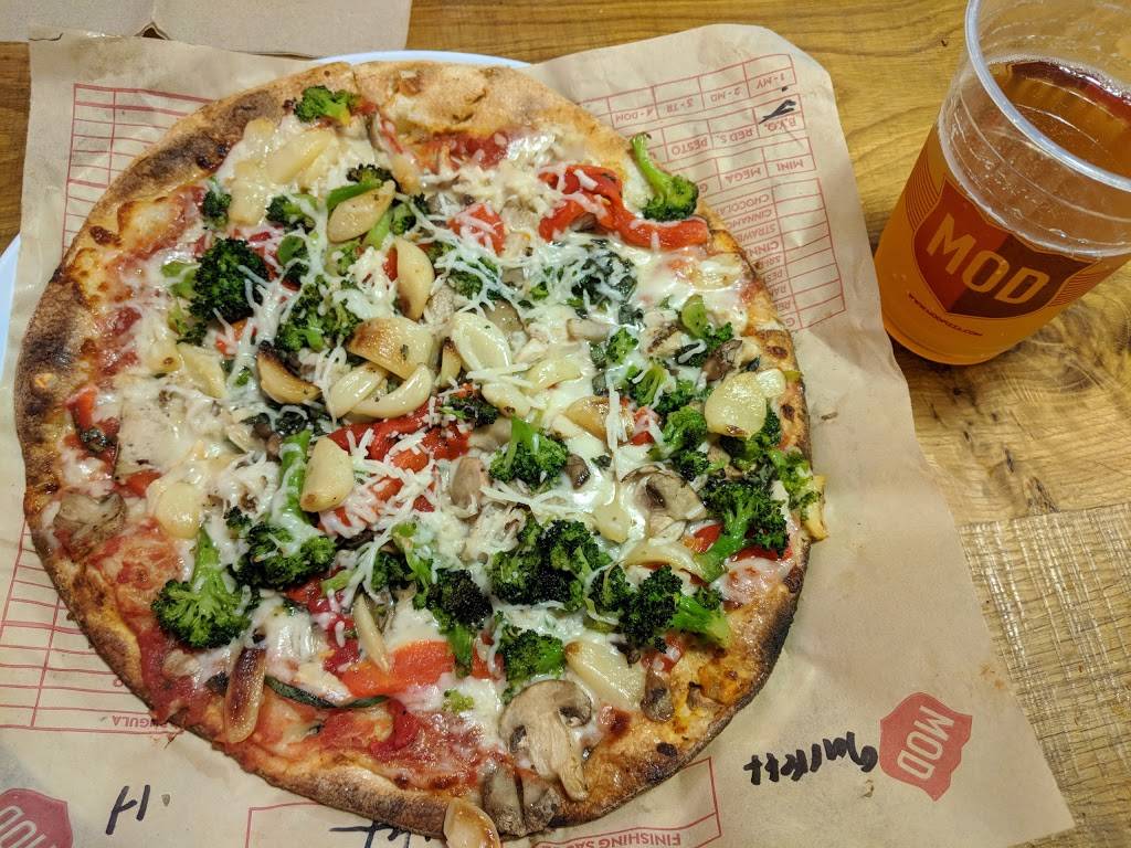 MOD Pizza | restaurant | 168 Maple Ave W, Vienna, VA 22180, USA | 7036791860 OR +1 703-679-1860