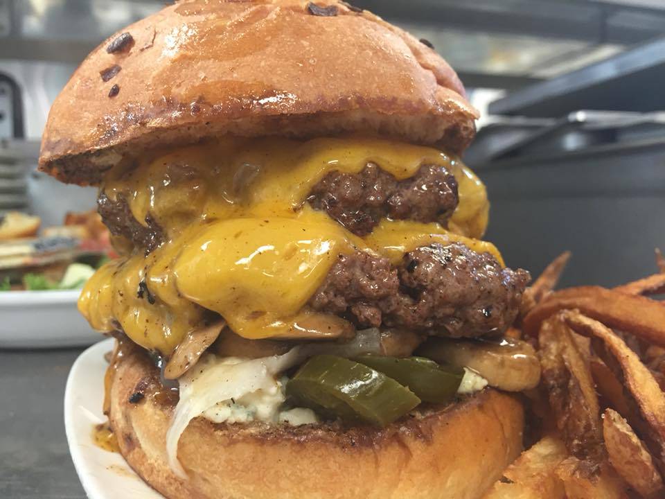 Murffs Craft Brew & Burgers | restaurant | 5015 Harpeth Dr, Brentwood, TN 37027, USA | 6159286156 OR +1 615-928-6156