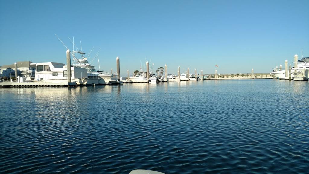 Pines Point Provisions & SFD | restaurant | 869 Yacht Club Dr, Berlin, MD 21811, USA | 4106412248 OR +1 410-641-2248