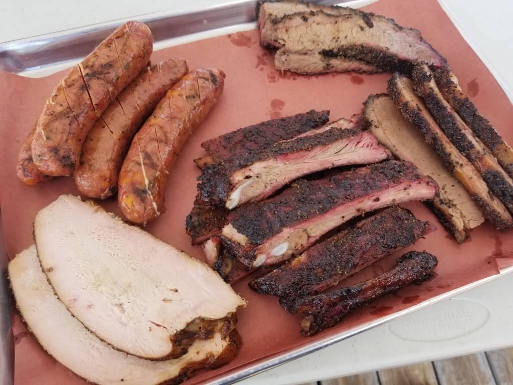 Reveille Barbecue Co | restaurant | 37421 FM 1774, Magnolia, TX 77355, USA | 2818574338 OR +1 281-857-4338