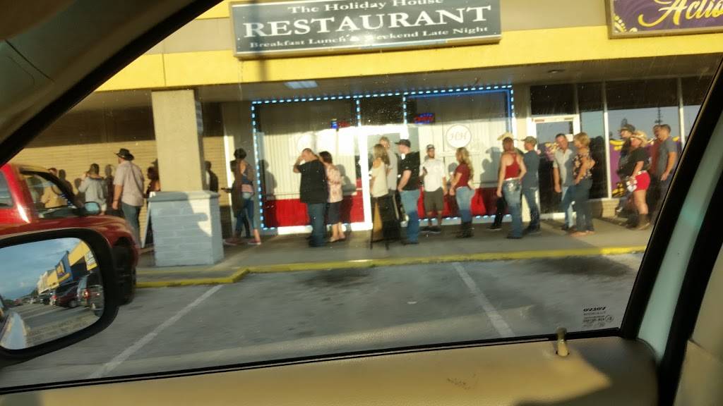 The Holiday House Restaurant Top Rated Breakfast Lunch & Dinner | restaurant | 1908 US-19, Holiday, FL 34690, USA | 7279352623 OR +1 727-935-2623