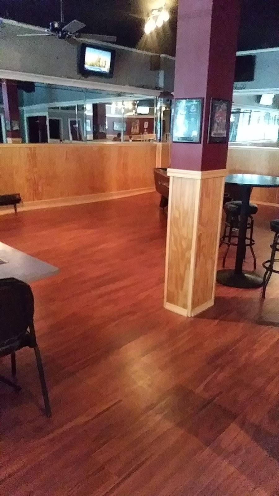 Empire Sportz Lounge | restaurant | 1602 Pine Ave, Niagara Falls, NY 14301, USA | 7162841111 OR +1 716-284-1111