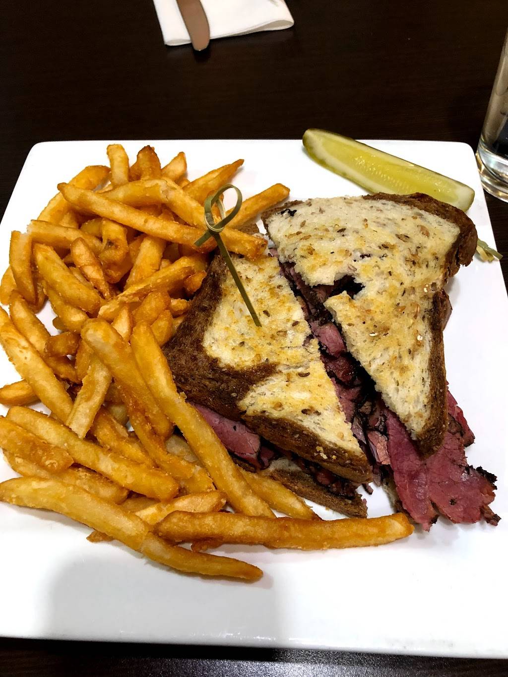 Prime Deli & Restaurant | restaurant | 4224 Minnetonka Blvd, Minneapolis, MN 55416, USA | 9523035813 OR +1 952-303-5813