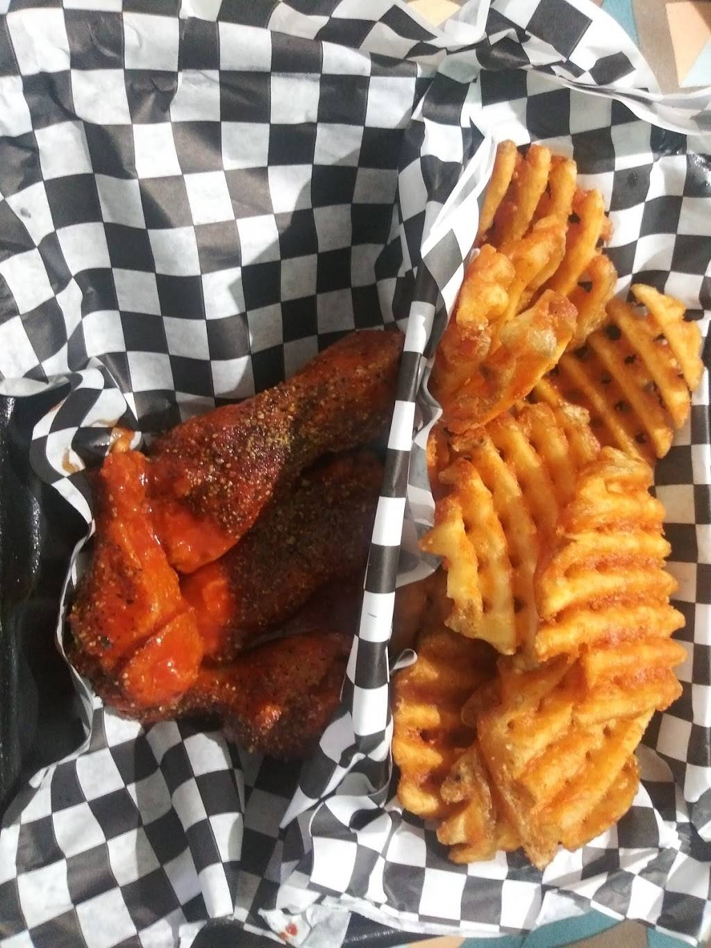 Wings & Asian Things | restaurant | 1201 Chester Ave, Bakersfield, CA 93301, USA | 6615730009 OR +1 661-573-0009