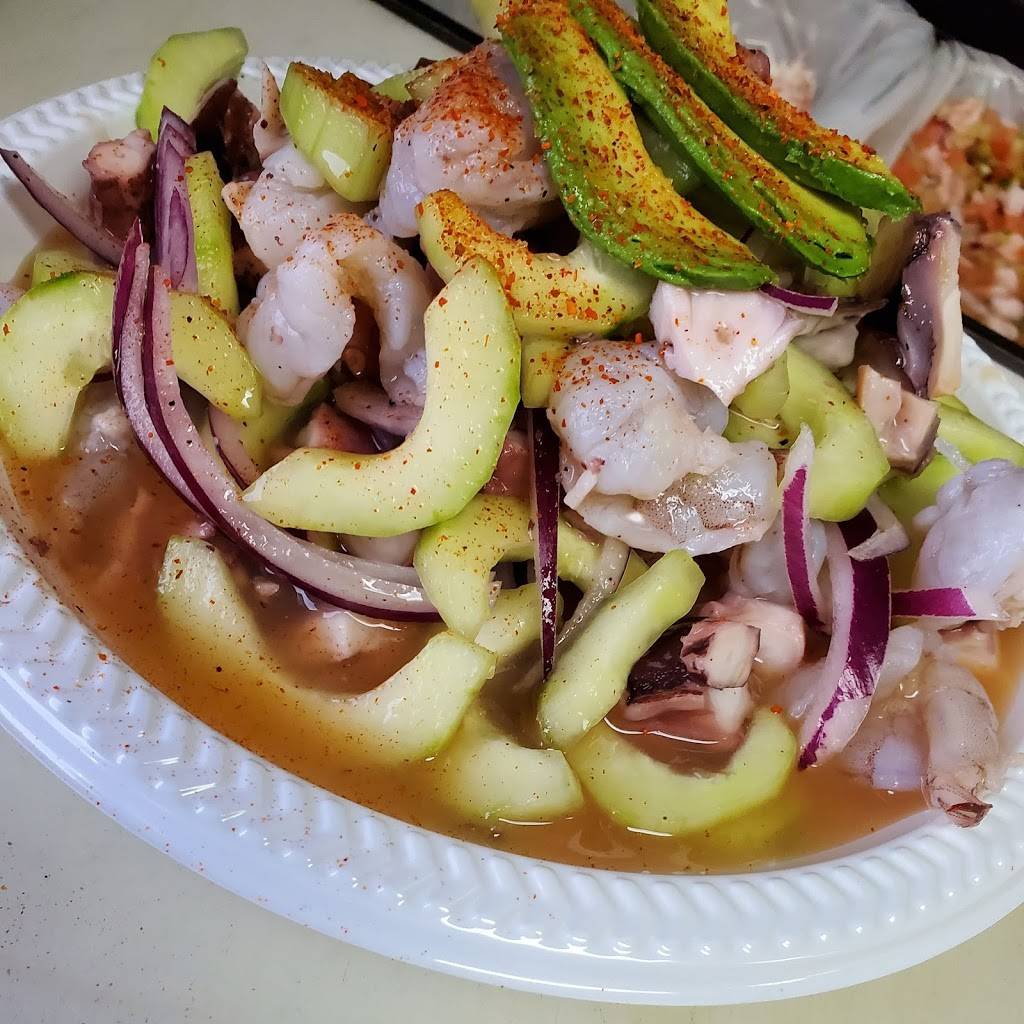 Mariscos Chinola | restaurant | 1528 E Lindsay St, Stockton, CA 95205, USA | 2098984394 OR +1 209-898-4394