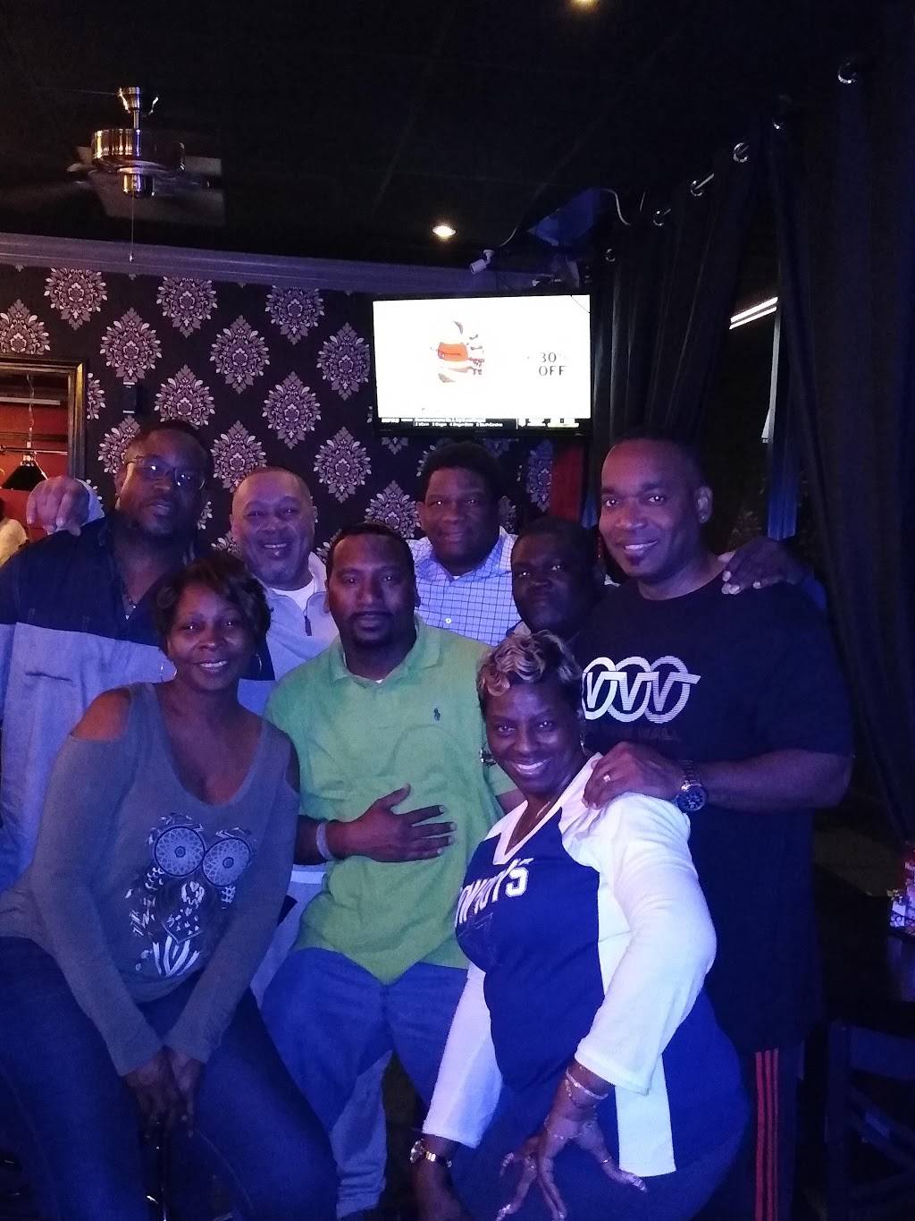 Icon Bar and Lounge | restaurant | 6820 N Main St unit n, Columbia, SC 29203, USA | 8039957659 OR +1 803-995-7659