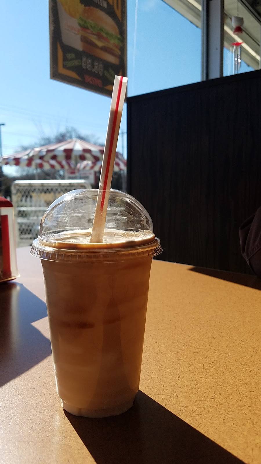 Michaels Frozen Custard | restaurant | 5602 Schroeder Rd, Madison, WI 53711, USA | 6082768100 OR +1 608-276-8100