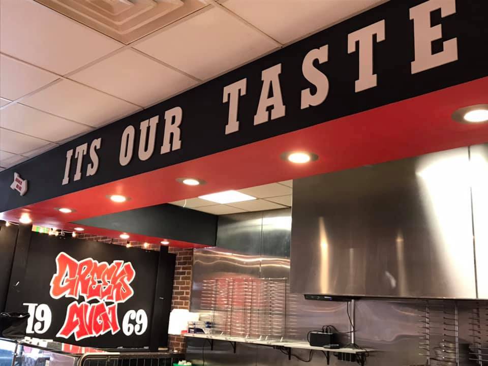 Greeks Pizzeria | restaurant | 10240 E US Hwy 36, Avon, IN 46123, USA | 3177578190 OR +1 317-757-8190