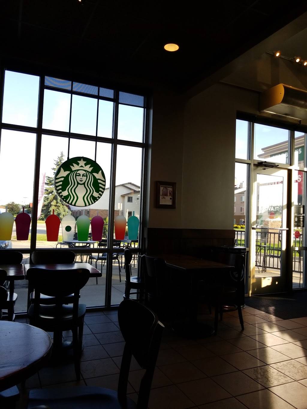 Starbucks | cafe | 2883 S Oneida St, Ashwaubenon, WI 54304, USA | 9204994532 OR +1 920-499-4532