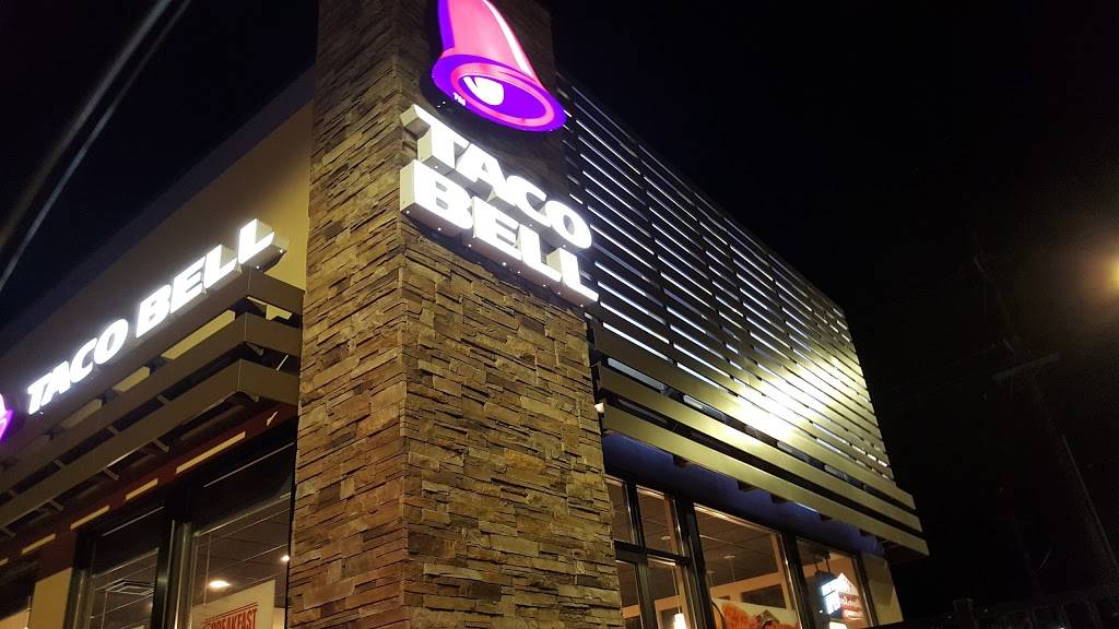 Taco Bell | meal takeaway | 6934 Parker Rd, Florissant, MO 63033, USA | 3147419743 OR +1 314-741-9743