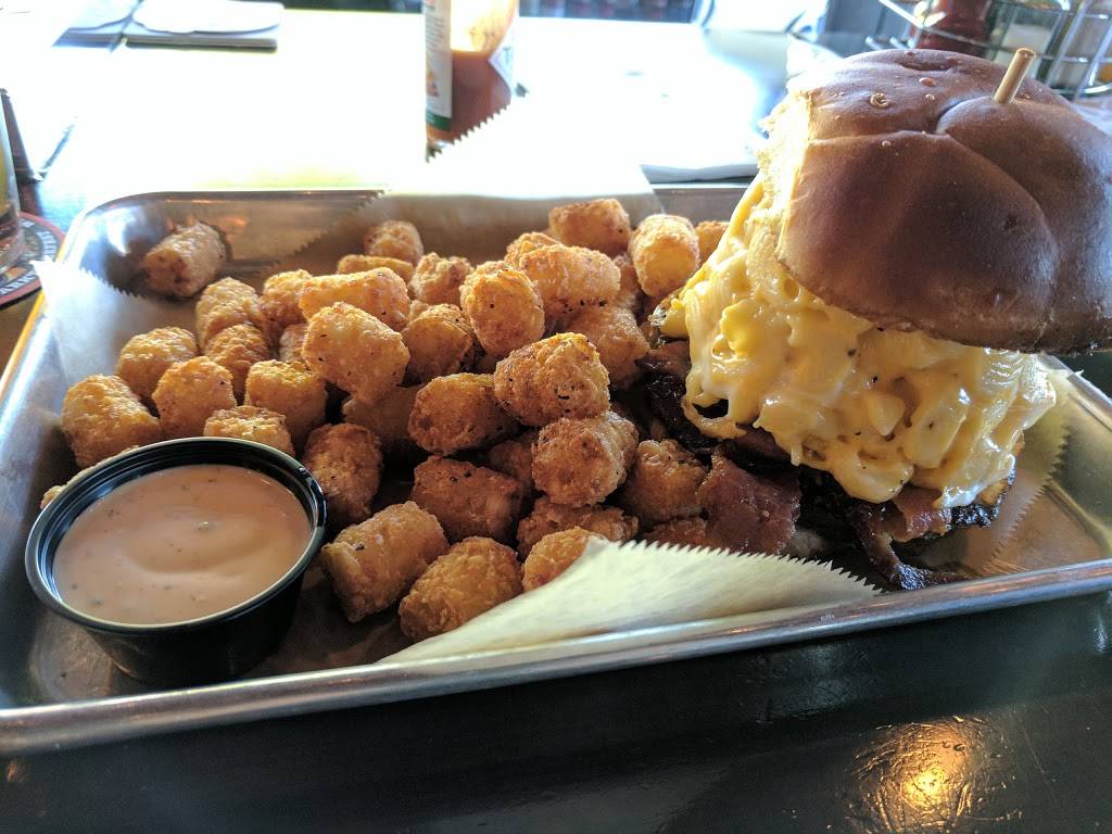 Suds Maguires Bar & Grill | restaurant | 1270 W Bagley Rd, Berea, OH 44017, USA | 4409734243 OR +1 440-973-4243