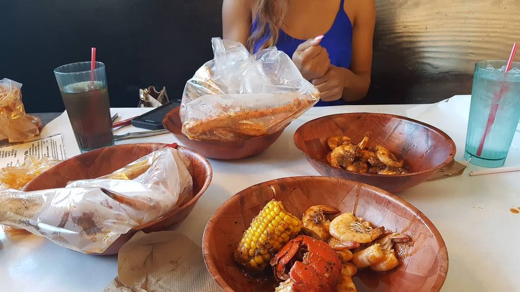 Firehouse Crawfish Cajun Seafood Restaurant | restaurant | 6519 Savings Pl, Sacramento, CA 95828, USA | 9164299034 OR +1 916-429-9034