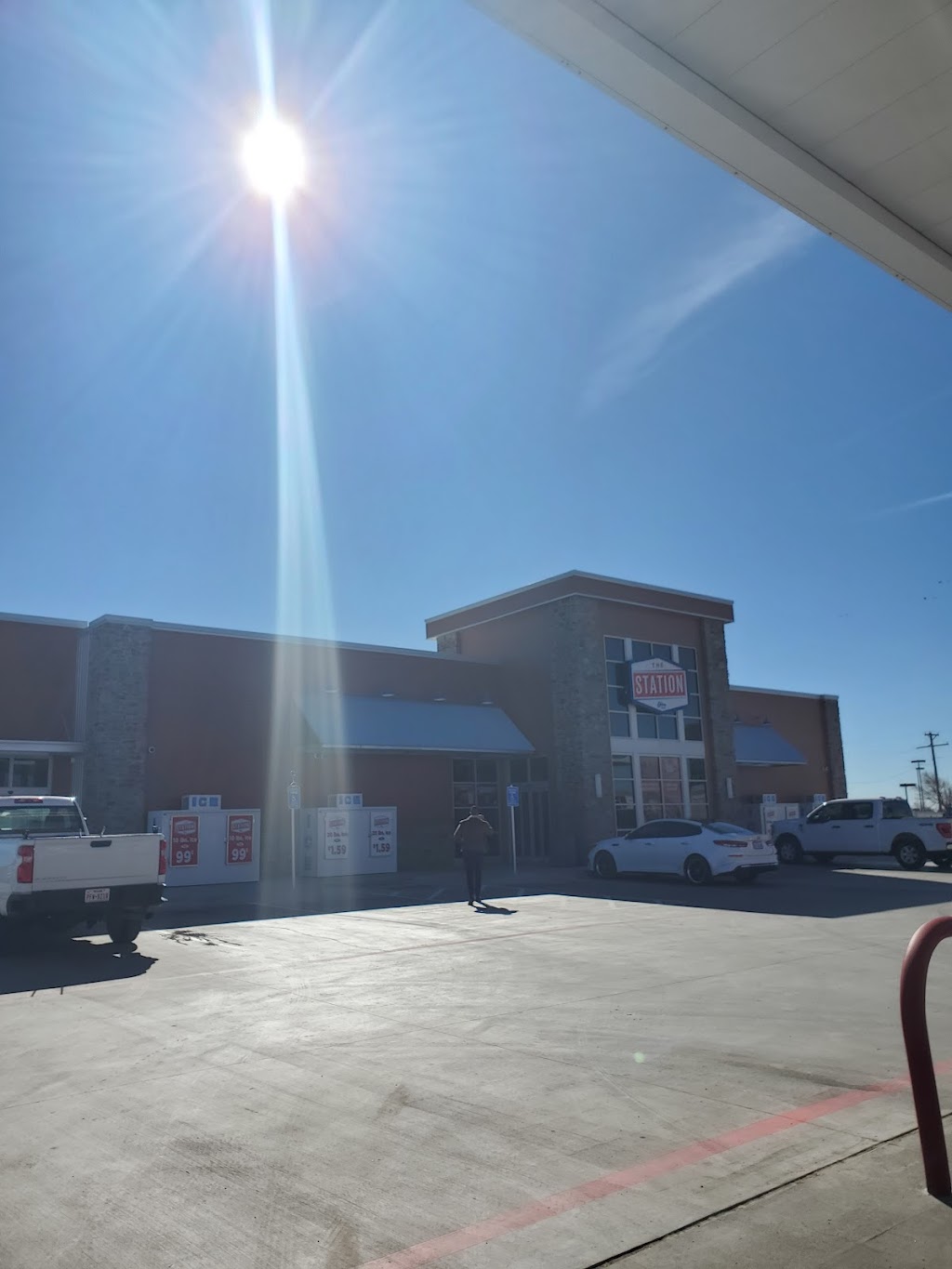 The Station Food and Fuel | restaurant | 7200 W McCormick Rd, Amarillo, TX 79118, USA | 8066228888 OR +1 806-622-8888