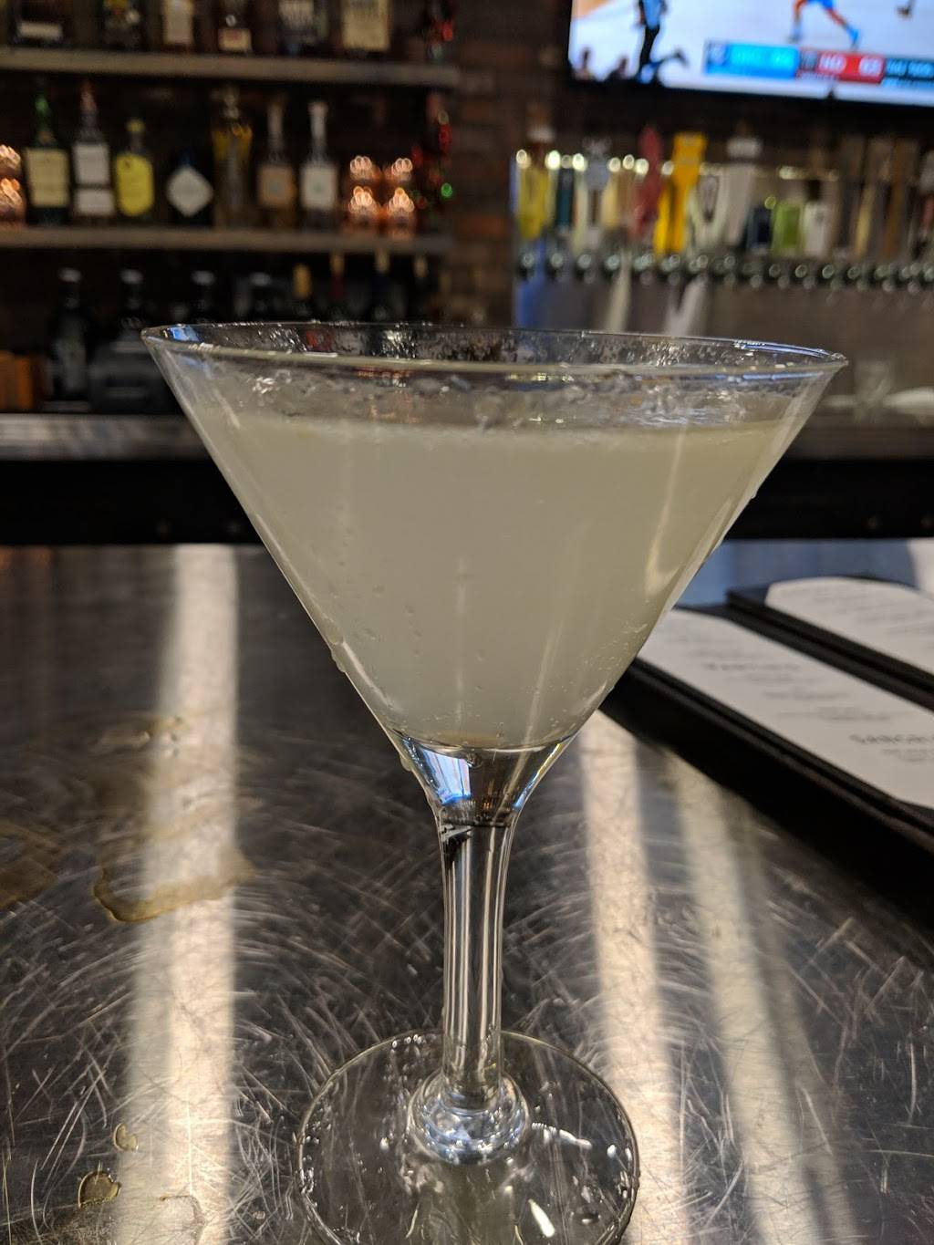 The Half Pint | restaurant | 671 High St, Worthington, OH 43085, USA | 6143969119 OR +1 614-396-9119