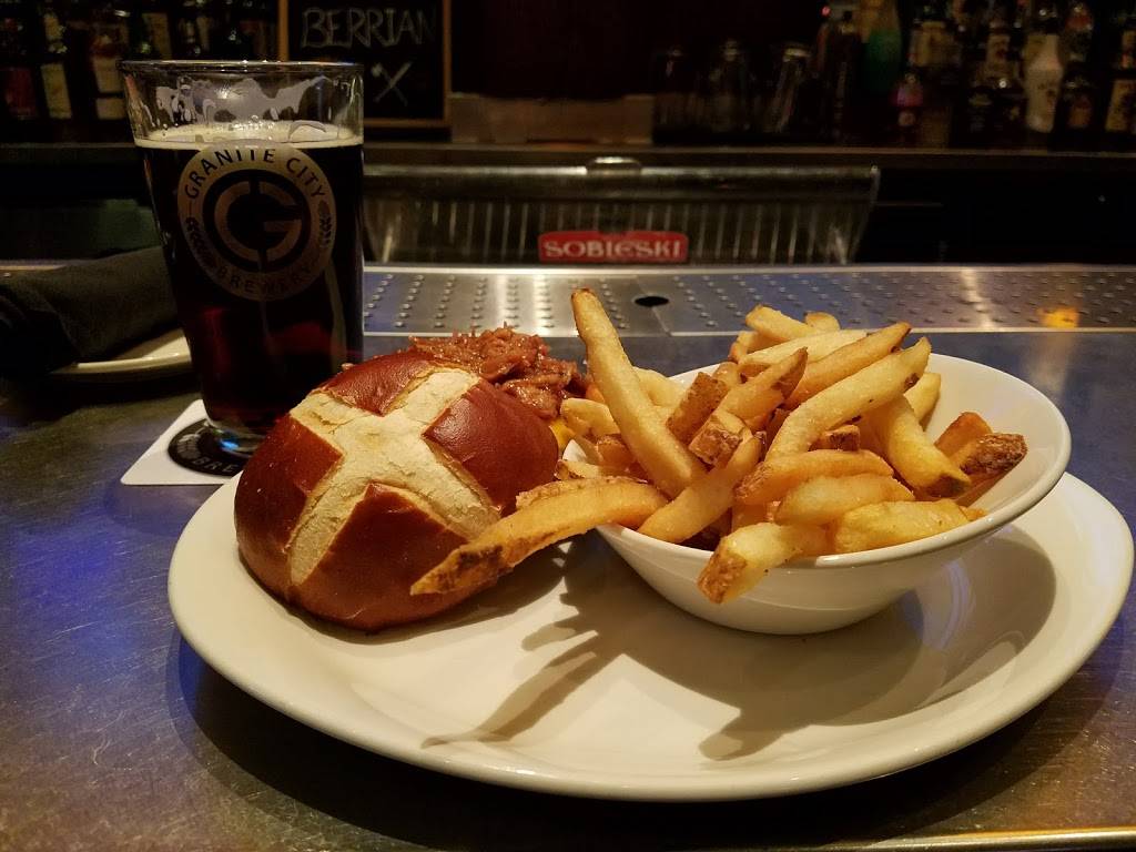 Granite City Food & Brewery | restaurant | 6501 Grape Rd Suite 1000, Mishawaka, IN 46545, USA | 5742430900 OR +1 574-243-0900