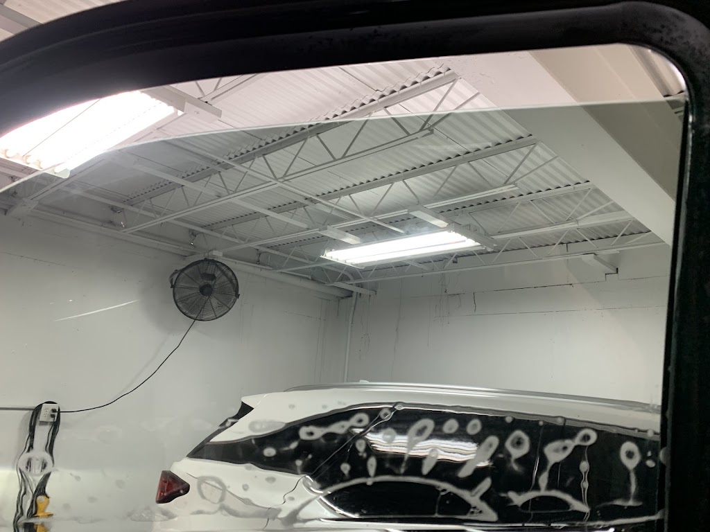SPRAY ON BEDLINERS AND WINDOW TINT | restaurant | 4127 D, Hollister Rd, Houston, TX 77080, USA | 8323162738 OR +1 832-316-2738