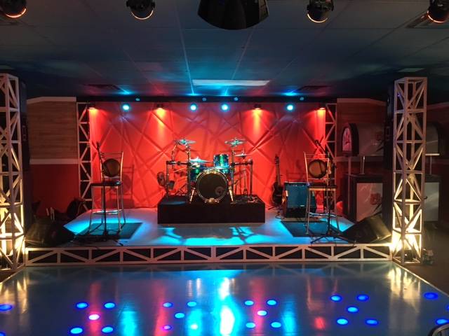 Hotshotz Bar & Grill | restaurant | 1208 S Lowry St, Smyrna, TN 37167, USA | 6292558296 OR +1 629-255-8296