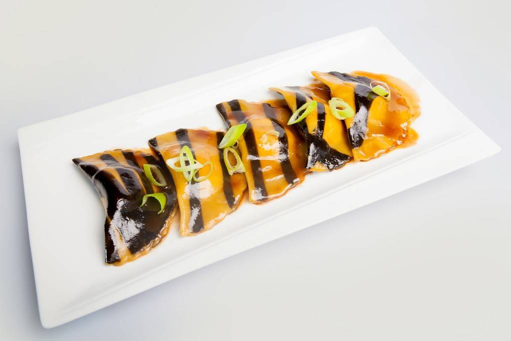 The Vineyard Resto | restaurant | 1745 Langstaff Rd, Concord, ON L4K 2H2, Canada | 9055977990 OR +1 905-597-7990