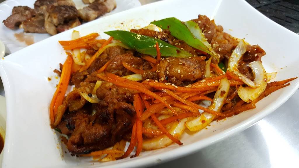 Chas Market & Kitchen | restaurant | 1431 N Pine St, San Antonio, TX 78208, USA | 2102271521 OR +1 210-227-1521