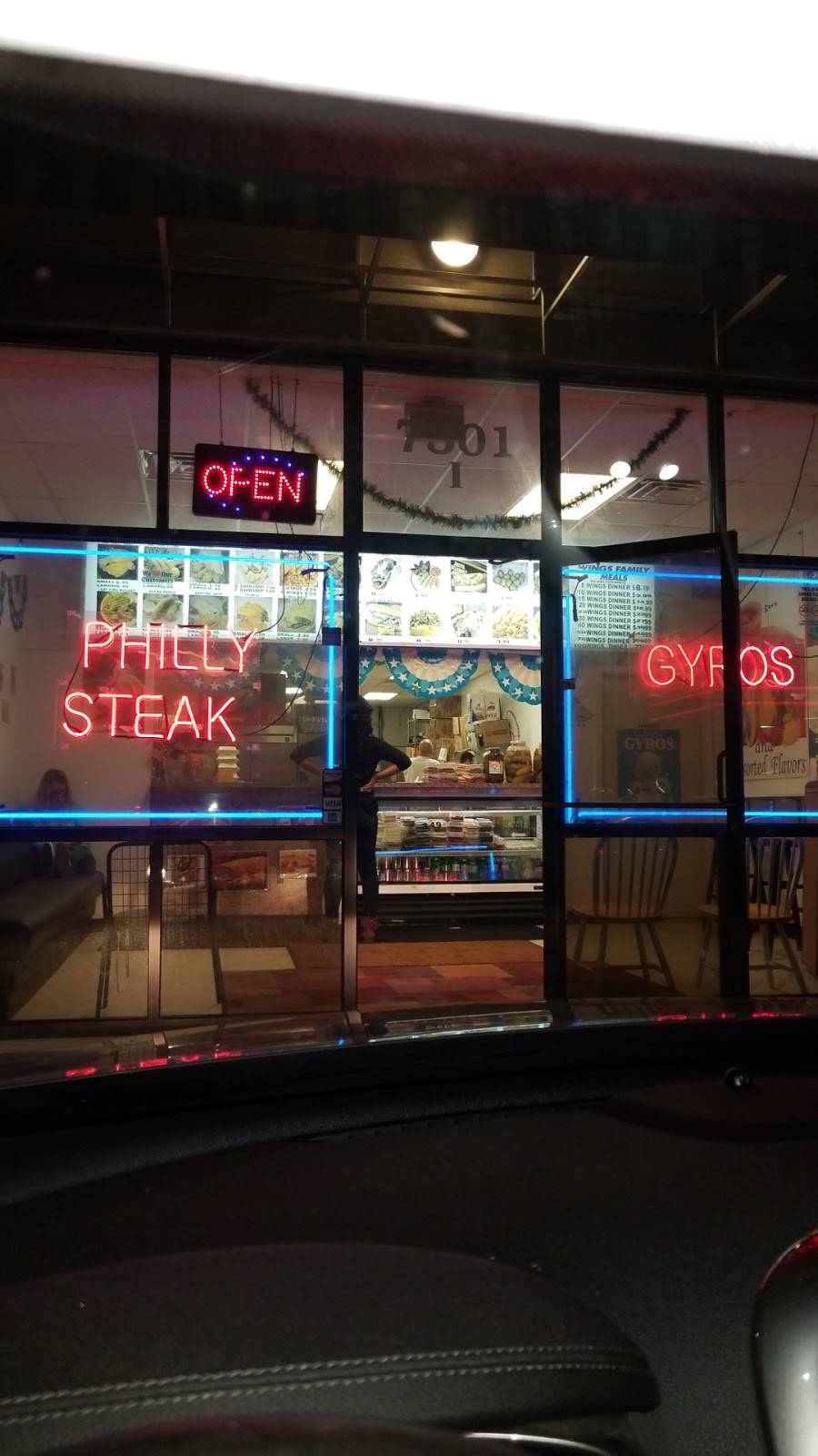 Junior Fish & Chicken | restaurant | 7301 W 10th St, Indianapolis, IN 46214, USA | 3172098986 OR +1 317-209-8986