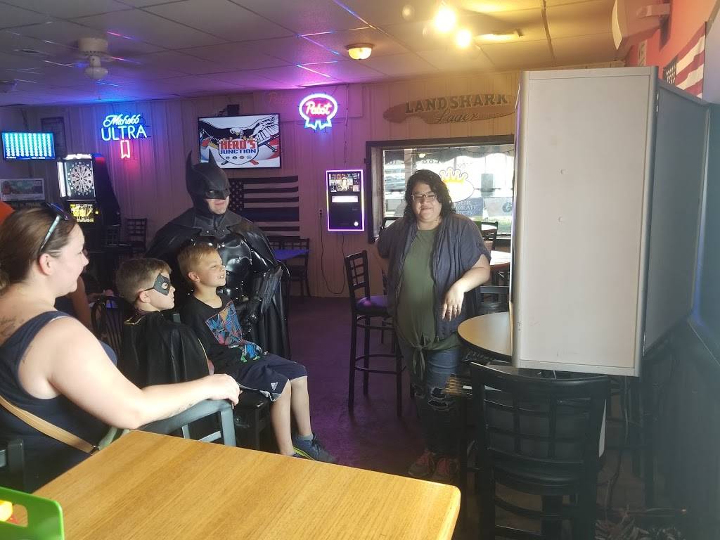 Heros Junction | restaurant | 27560 Hwy W, Rocky Mount, MO 65072, USA | 5733925850 OR +1 573-392-5850