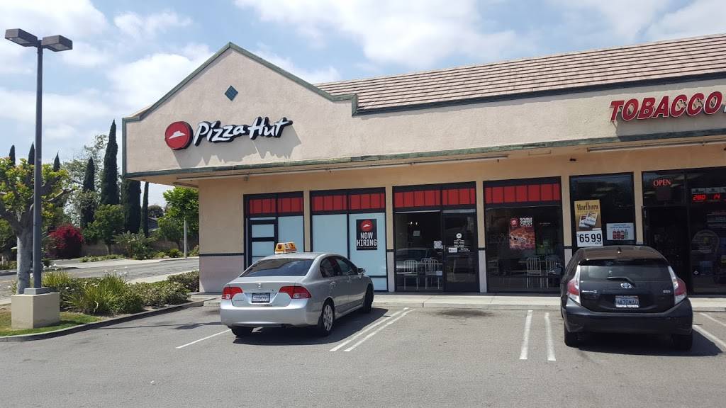 Pizza Hut | restaurant | 901 E Yorba Linda Blvd, Placentia, CA 92870, USA | 7149964222 OR +1 714-996-4222