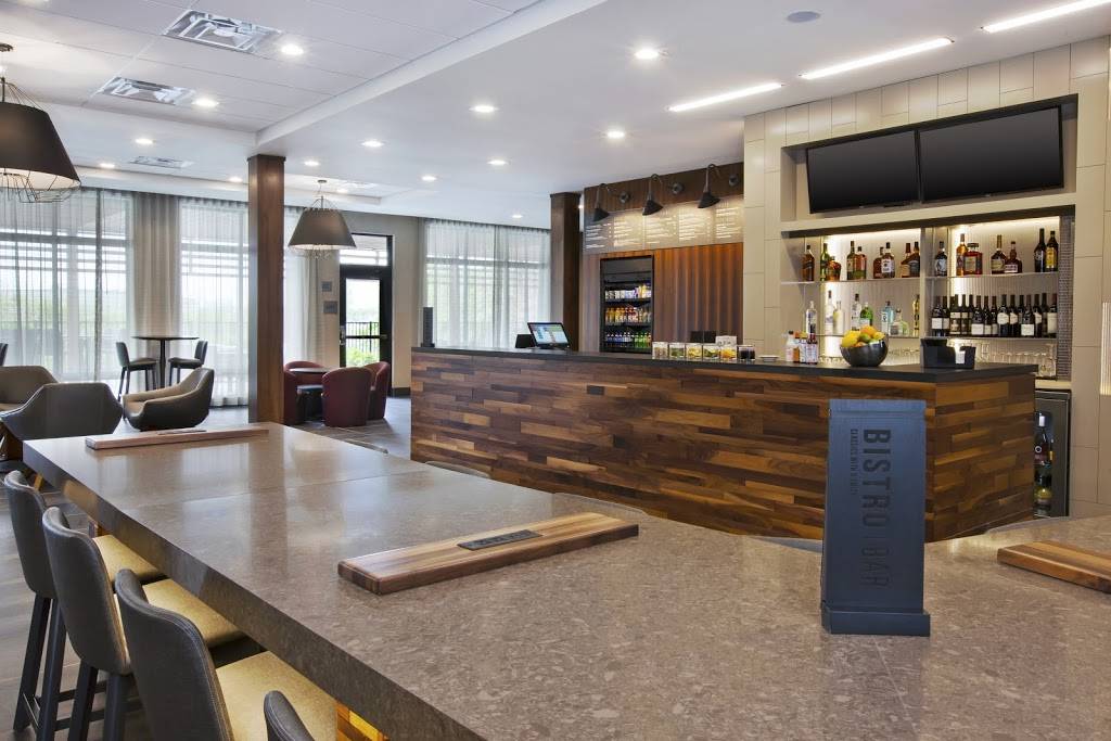 The Bistro – Eat. Drink. Connect.® | restaurant | 1295 Cinema Way, Benton Harbor, MI 49022, USA | 2692103000 OR +1 269-210-3000