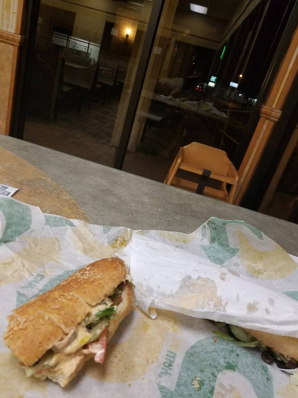 Subway Restaurants | restaurant | 1900 E Oltorf St #100-101, Austin, TX 78741, USA | 5124433337 OR +1 512-443-3337