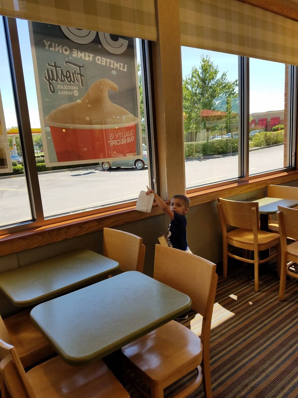 Wendys | restaurant | 1760 Sharkey Way, Lexington, KY 40511, USA | 8592802300 OR +1 859-280-2300