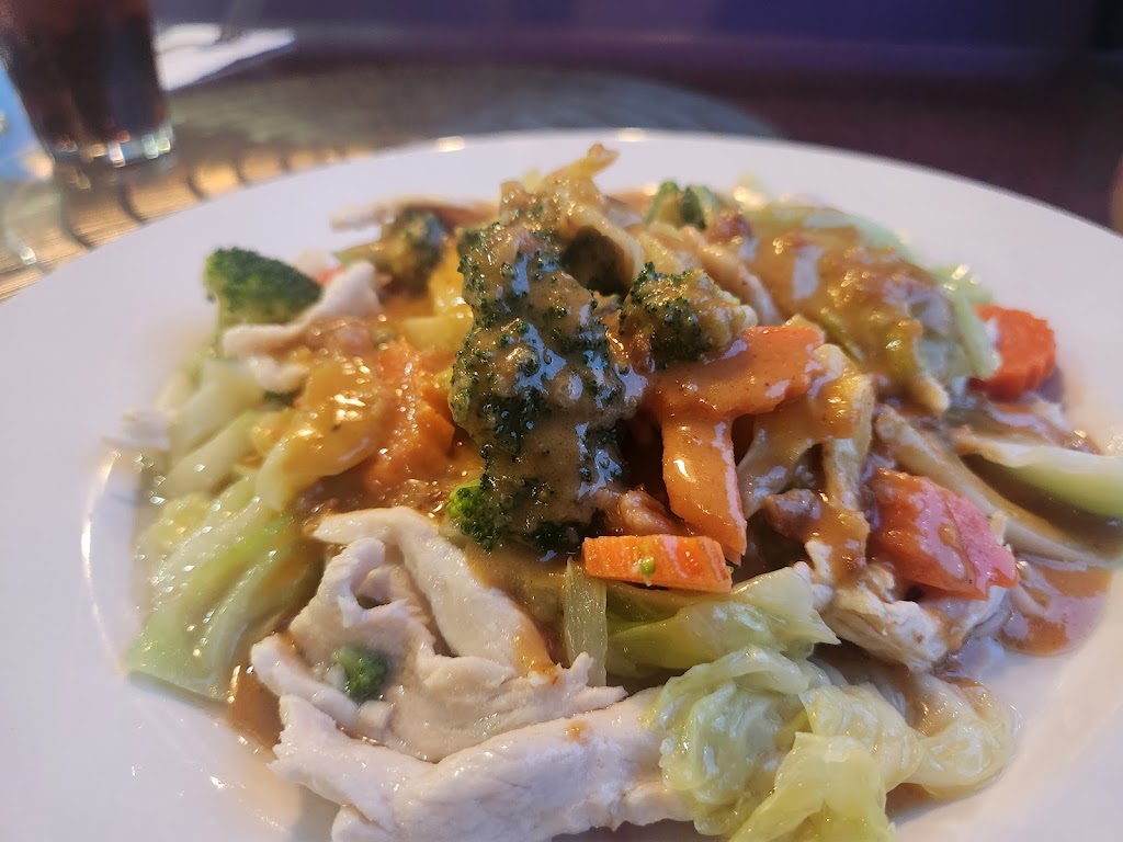 Natalee Thai Cuisine | restaurant | 105 E Miner St, Yreka, CA 96097, USA | 5308427939 OR +1 530-842-7939