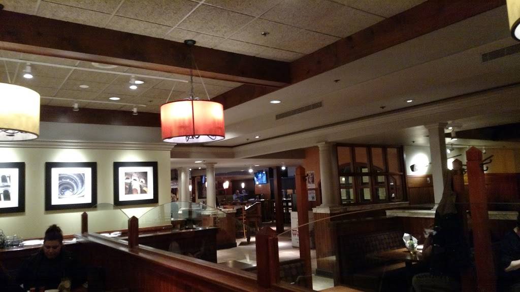 Bertuccis Italian Restaurant | restaurant | 15 Newbury St, Peabody, MA 01960, USA | 9785350969 OR +1 978-535-0969