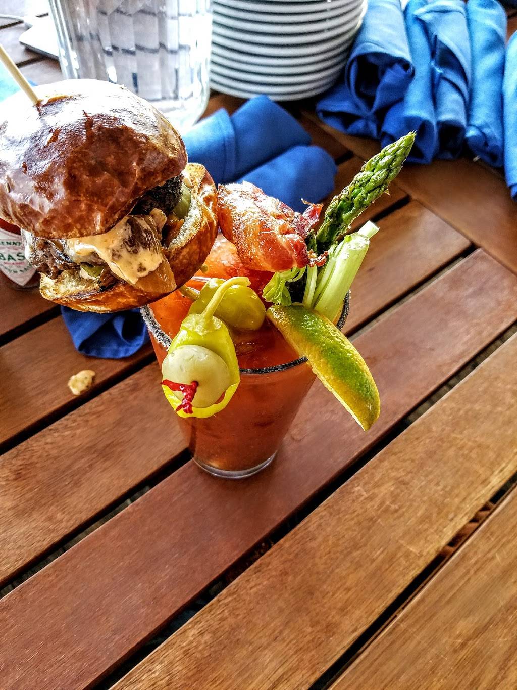 CookHouse | restaurant | 10300 Bridge Bay Rd, Redding, CA 96003, USA | 5302753021 OR +1 530-275-3021