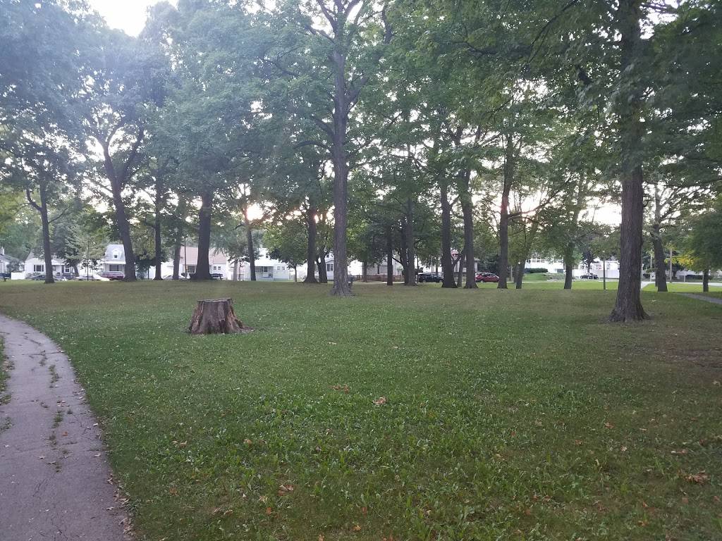 Bull Shooter Saloon | restaurant | 604 S 64th St, Milwaukee, WI 53214, USA | 4146354200 OR +1 414-635-4200