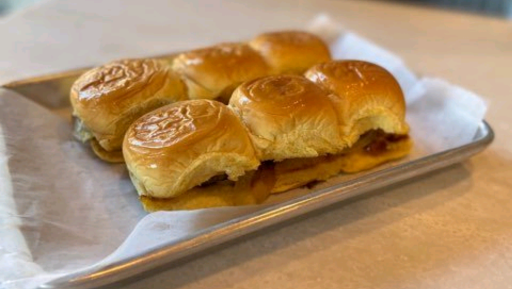 123BSB | restaurant | 712 W 125th St, New York, NY 10027, USA | 6468500193 OR +1 646-850-0193