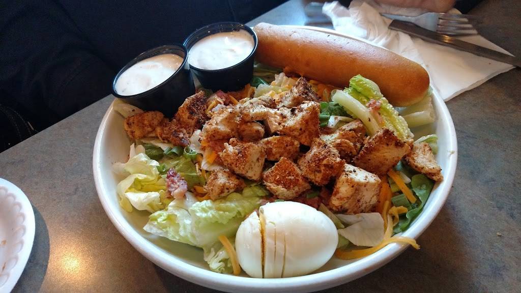 5th Quarter Sports Bar & Banquet Hall | restaurant | 2101 American Dr, Little Chute, WI 54140, USA | 9206879751 OR +1 920-687-9751