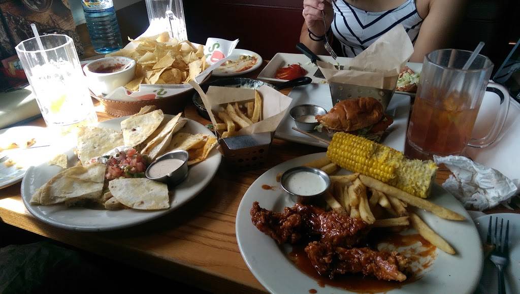 Chilis Grill & Bar | restaurant | 16507 N Washington, Thornton, CO 80023, USA | 3034500196 OR +1 303-450-0196