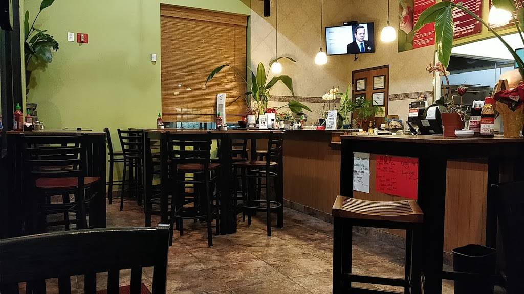 Vietalia Kitchen | restaurant | 1220 S Cooper St, Arlington, TX 76013, USA | 8174601945 OR +1 817-460-1945
