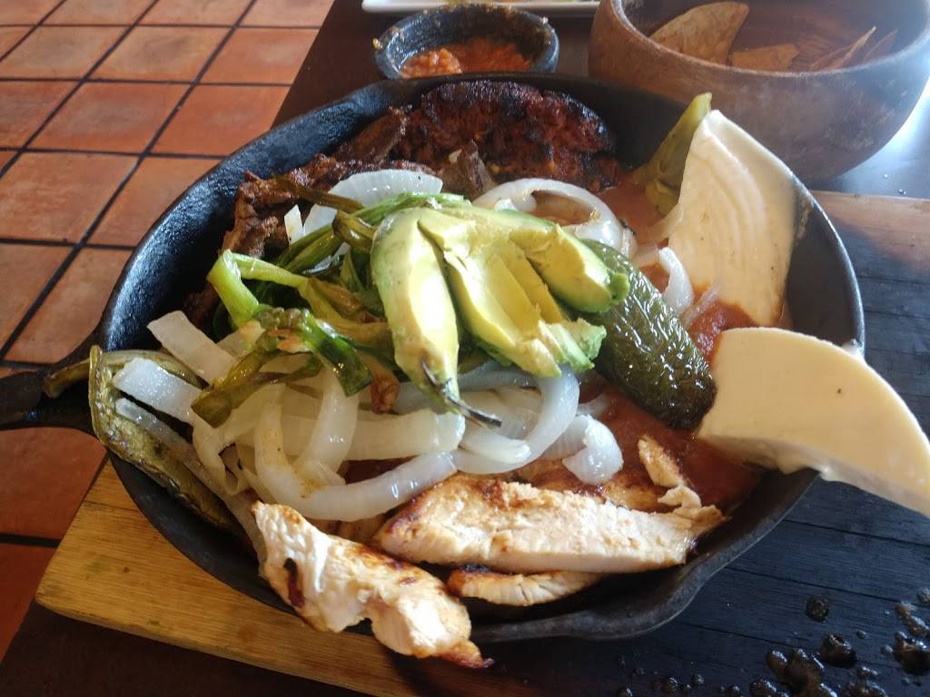 KALAVERAS | restaurant | 16530 Bellflower Blvd, Bellflower, CA 90706, USA | 5624610599 OR +1 562-461-0599