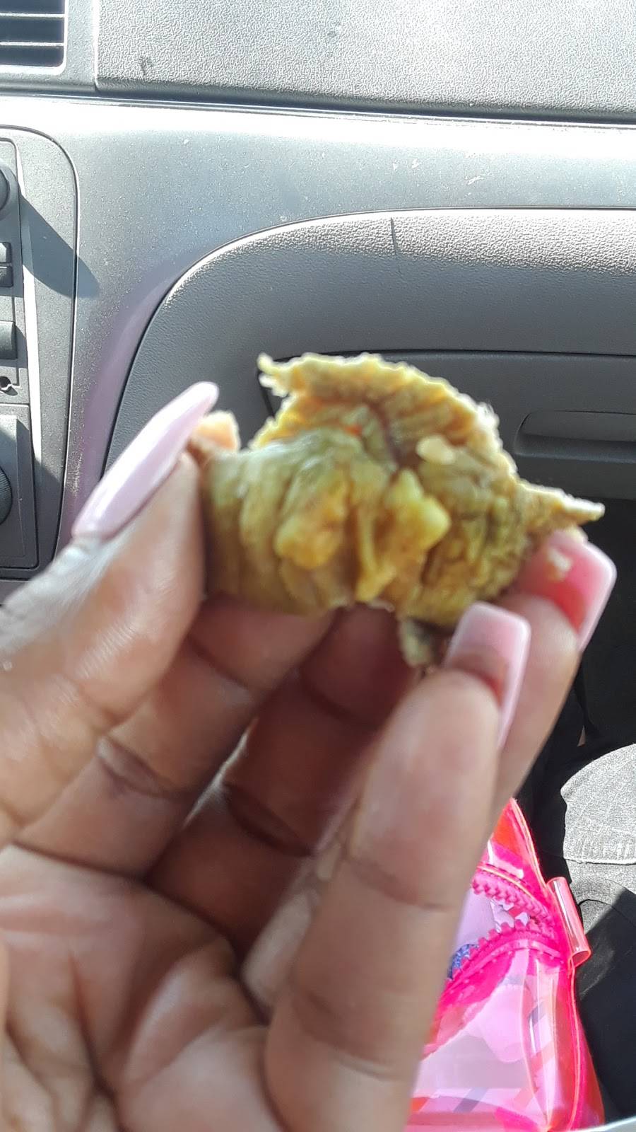 Williams Chicken | restaurant | 7932 S Great Trinity Forest Way #101A, Dallas, TX 75217, USA | 2143989822 OR +1 214-398-9822