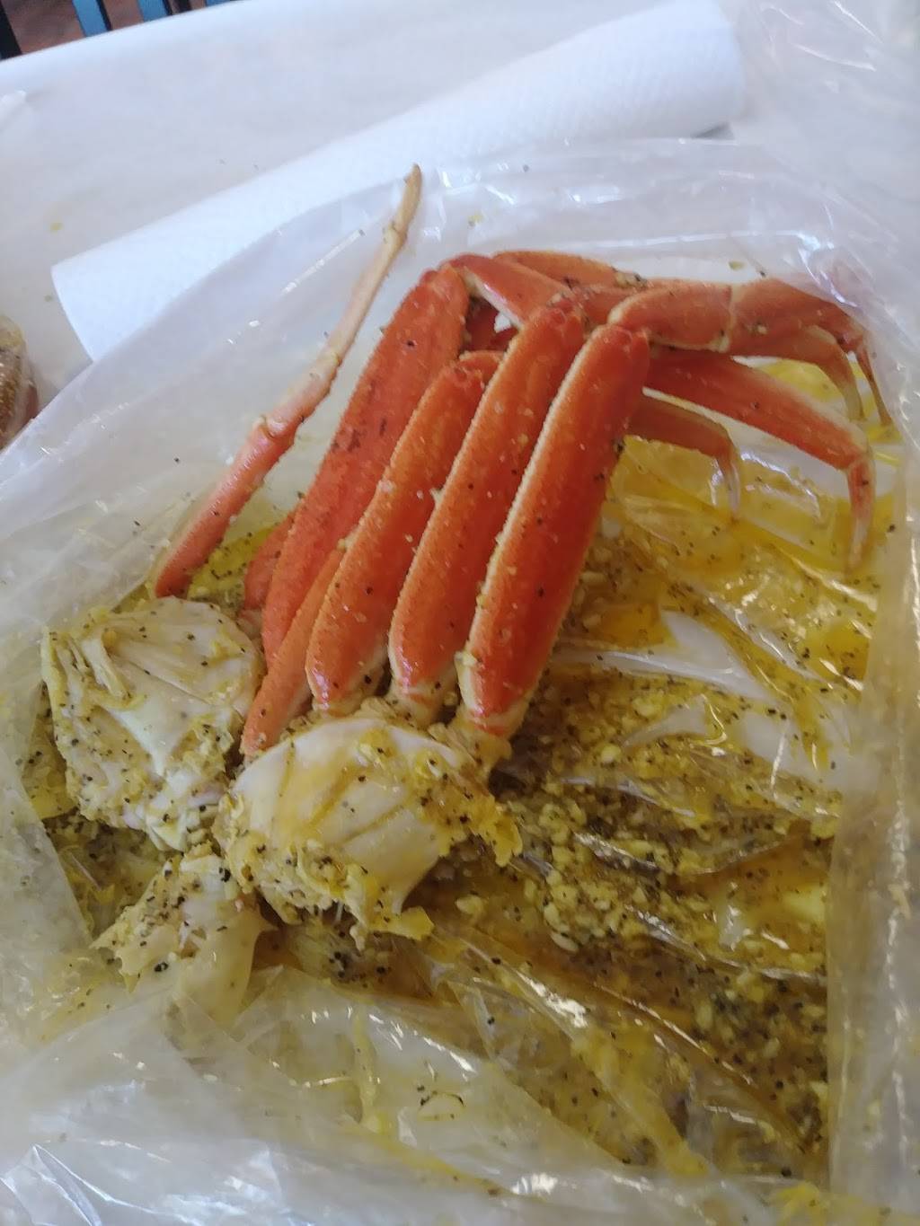 Crab & Claw Seafood | restaurant | 7932 S Great Trinity Forest Way #114A, Dallas, TX 75217, USA | 4697098285 OR +1 469-709-8285
