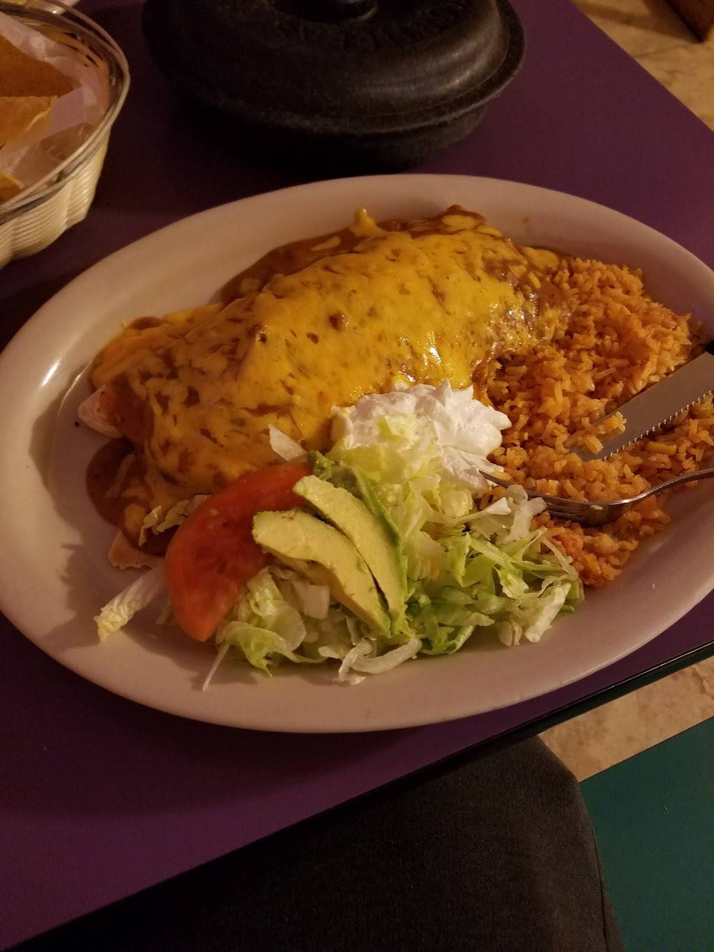 Playa Cancun Mexican/Seafood Restaurant | restaurant | 601 US-281, Pleasanton, TX 78064, USA | 8305698836 OR +1 830-569-8836