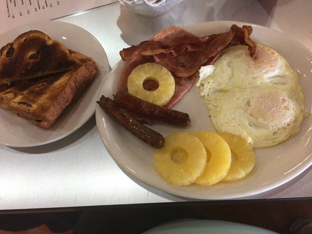 Bayside Dimitris Family Dining | restaurant | 35256 23 Mile Rd, New Baltimore, MI 48047, USA | 5866843428 OR +1 586-684-3428