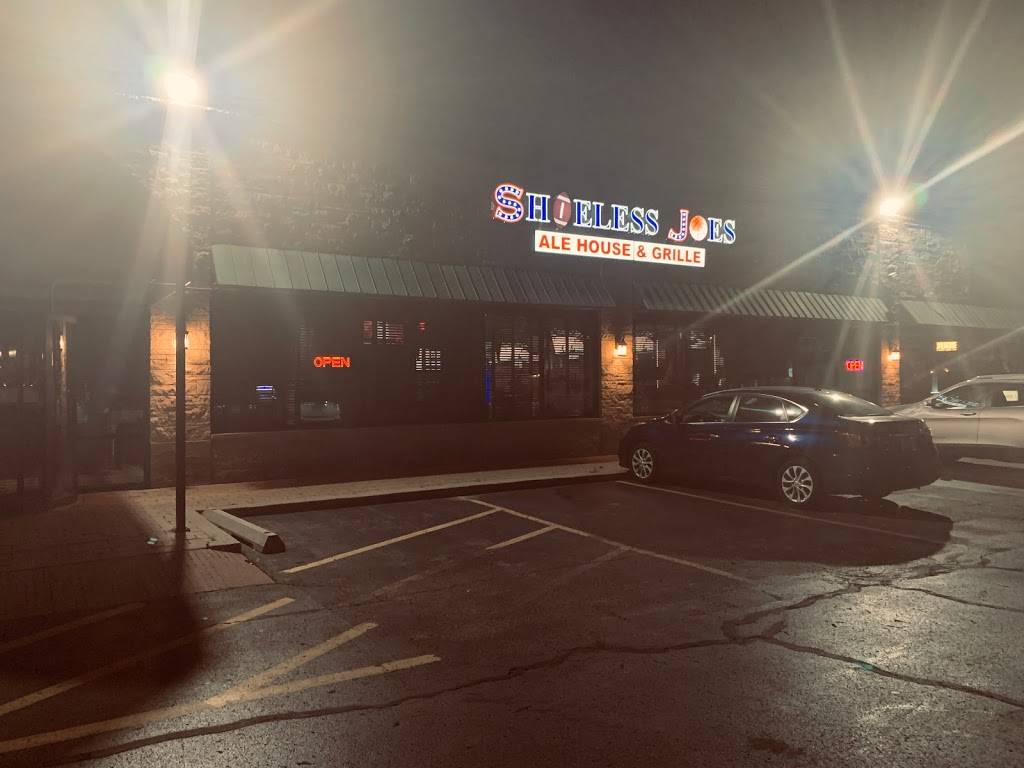 Shoeless Joes Ale House & Grille | restaurant | 4926 N River Rd, Schiller Park, IL 60176, USA | 8472965760 OR +1 847-296-5760