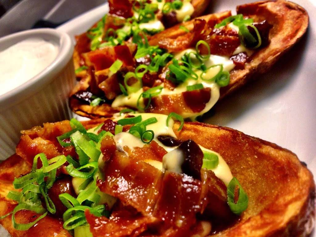 Lous City Bar | restaurant | 1400 Irving St NW, Washington, DC 20010, USA | 2028492782 OR +1 202-849-2782